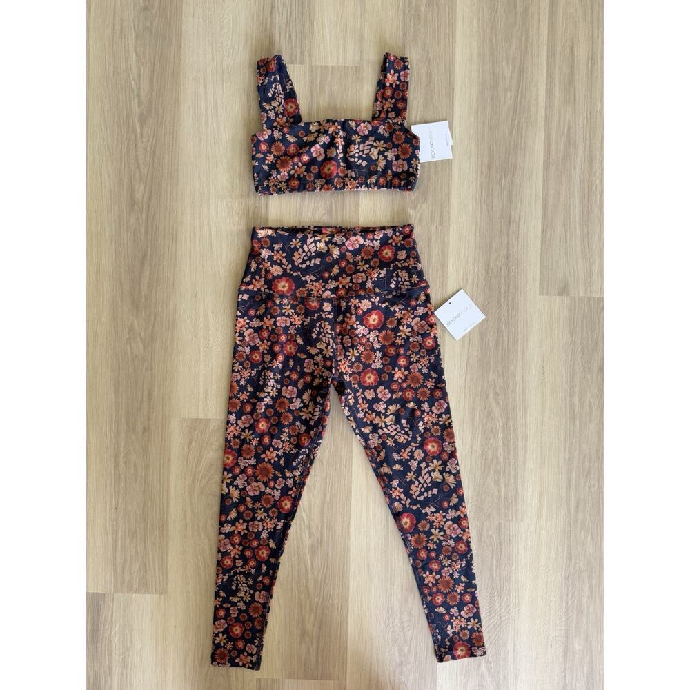 NWT Beyond Yoga Summer Bouquet High Waist Midi Legging Large Sport Bra Top S SET